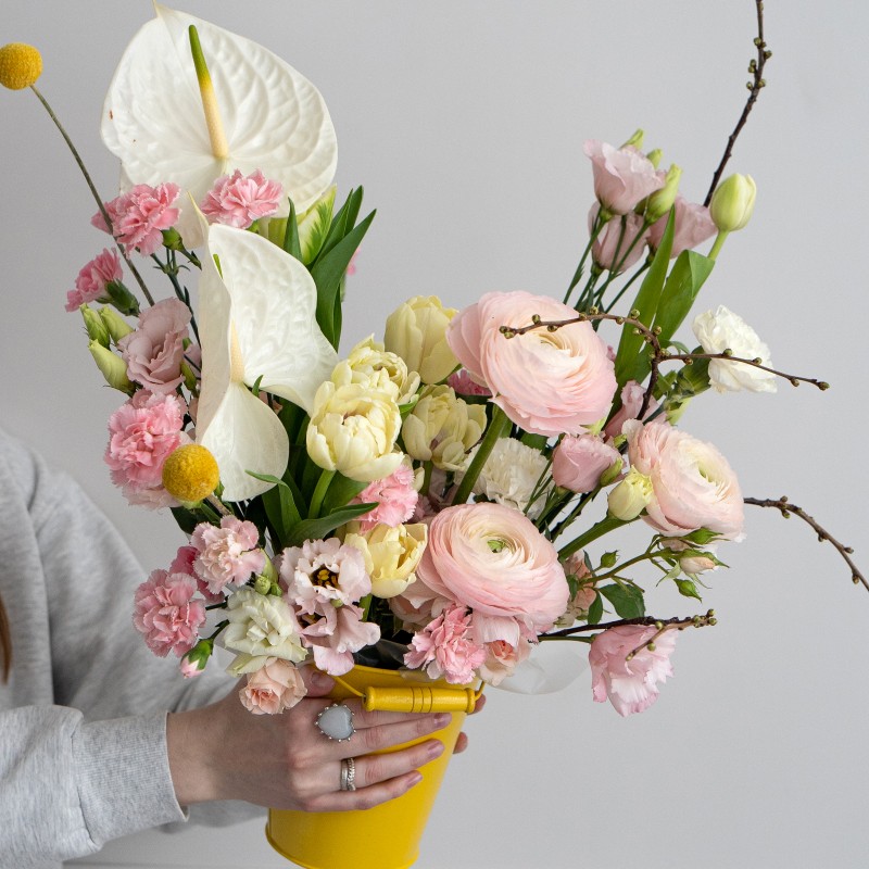 Цветочная композиция "Мгновение весны" Дон Пион Калуга