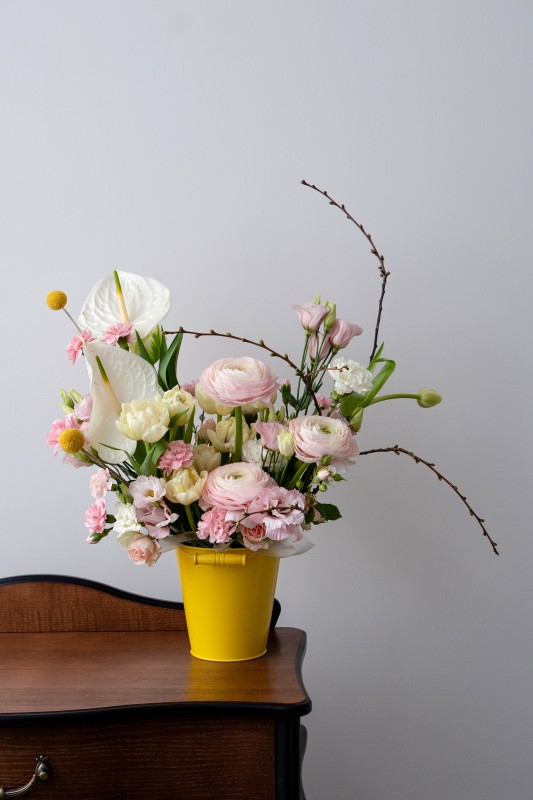 Цветочная композиция "Мгновение весны" Дон Пион Калуга